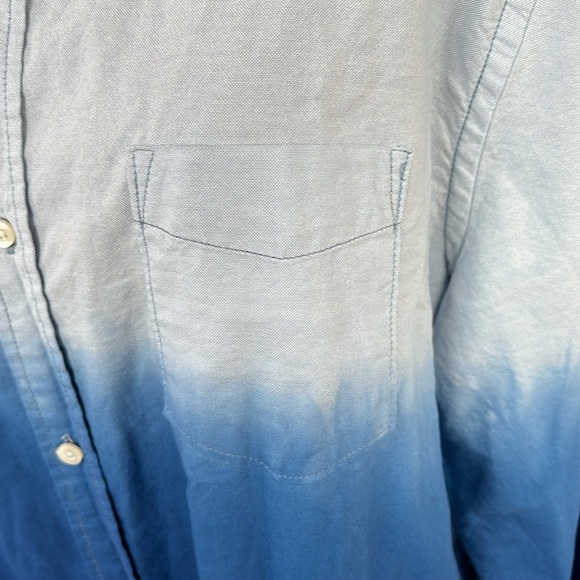 Aeropostale Blue Dip Dye Button Up - Picture 4 of 8